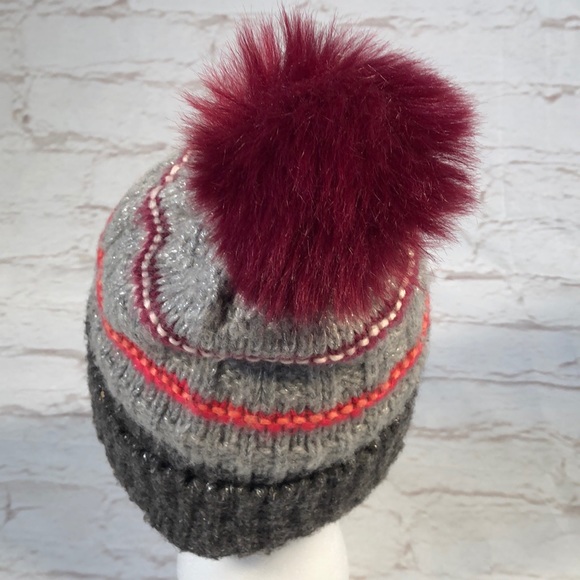 Gap Knit hat Pom Pom Style One size Gray burgundy with stretch - Picture 7 of 8